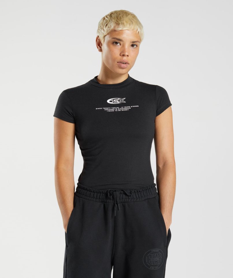 Gymshark GS10 Year Body Fit T-shirts Damen Schwarz | 15820LPMW